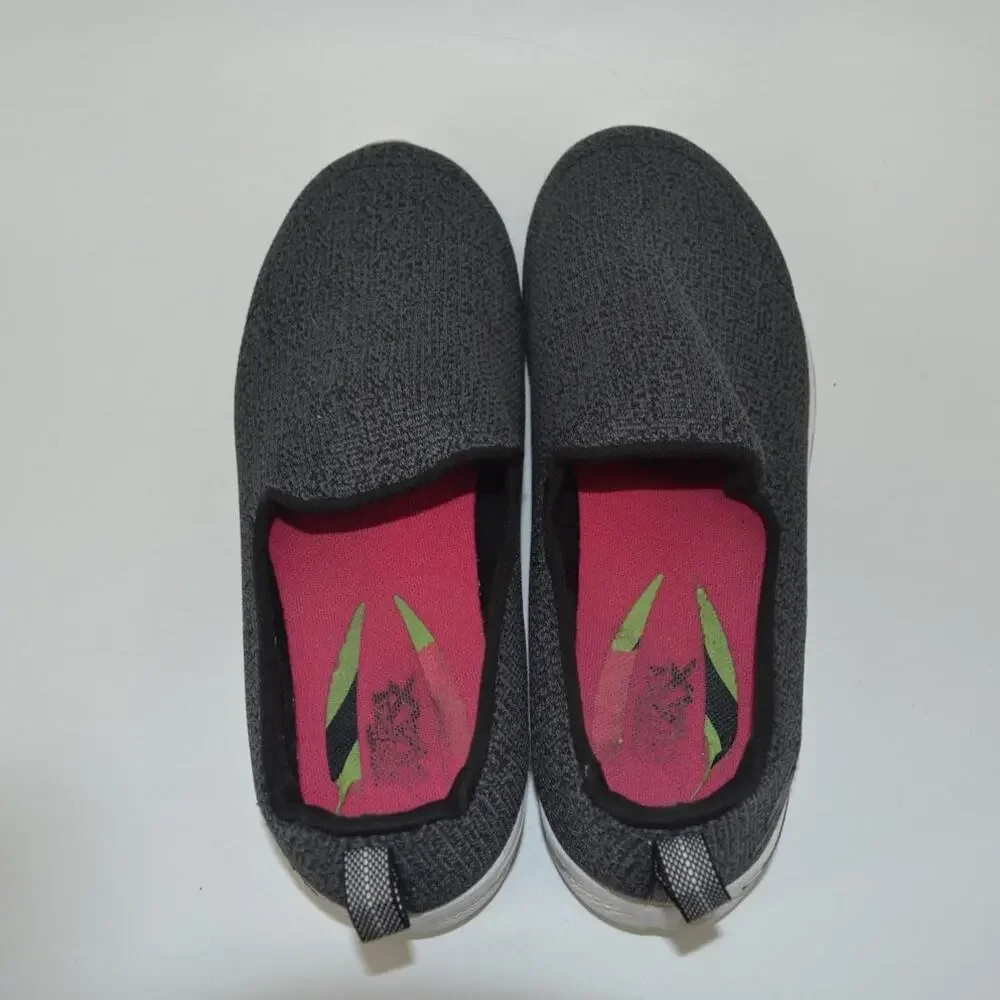 Skechers Size 6 Sneakers Fabric Comfort Size 8 Slip On - Picture 6 of 12